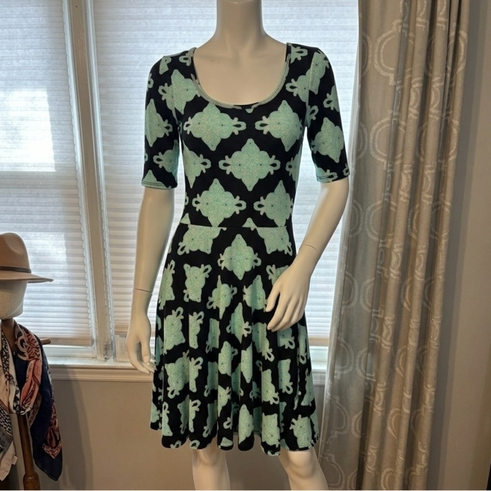 LuLaRoe XS Mint & Black Geometric Fit & Flare Dress - xs